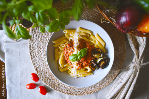 pasta with tomato sauce