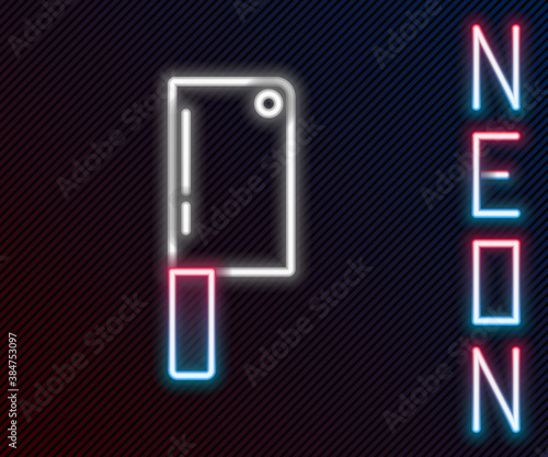 Photo Glowing neon line Meat chopper icon isolated on black background