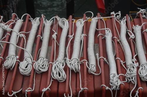rope in Container ship, Safety on the ship