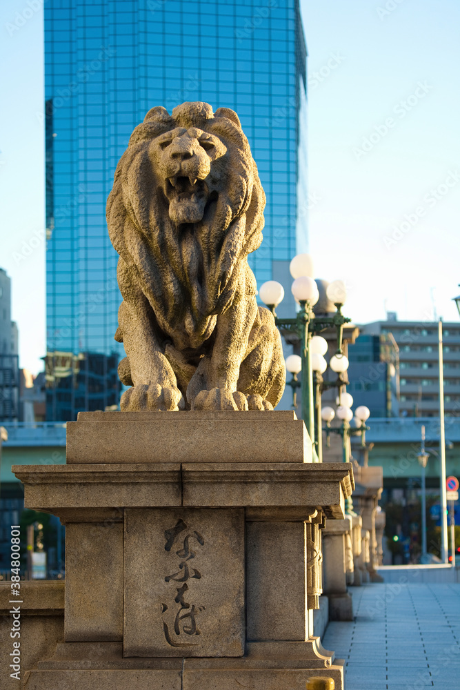 大阪難波橋にあるライオン石像