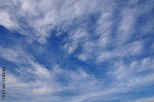 青空と白い雲