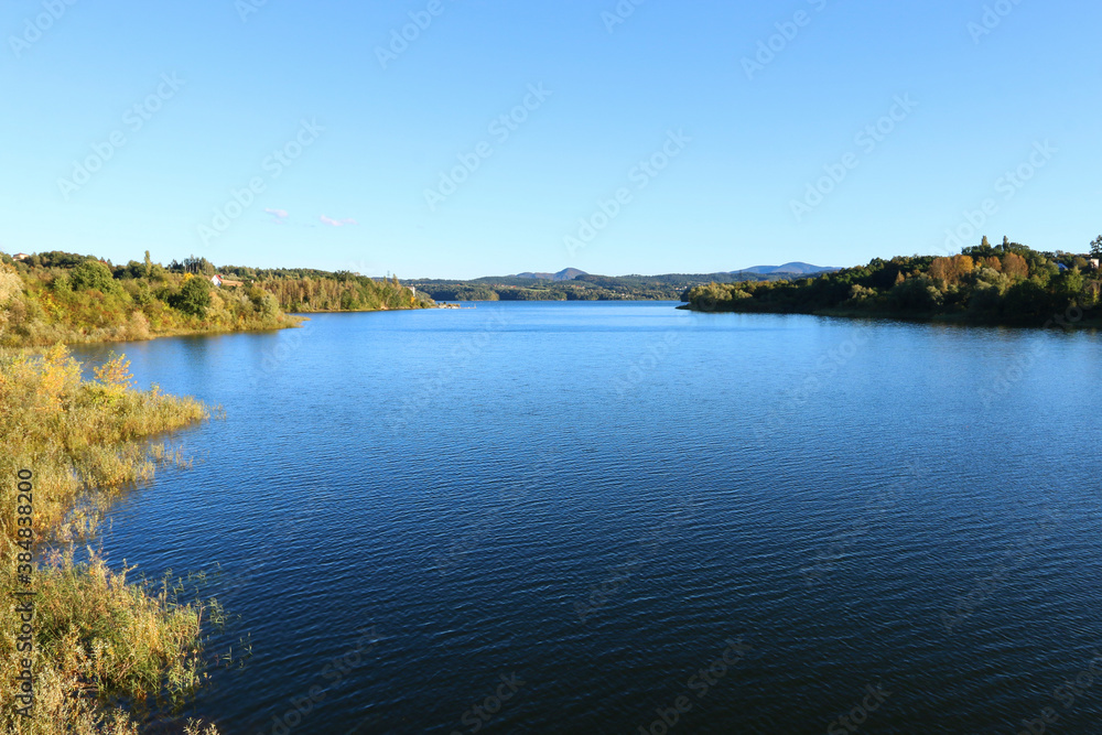 Panoramic view over the lake.