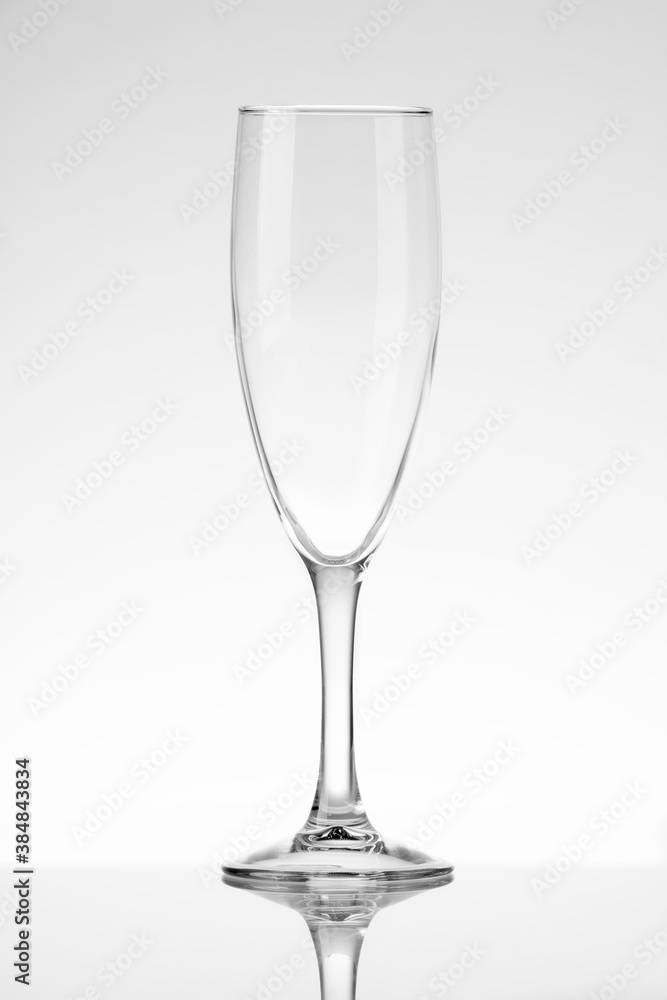  glass of sparkling wine