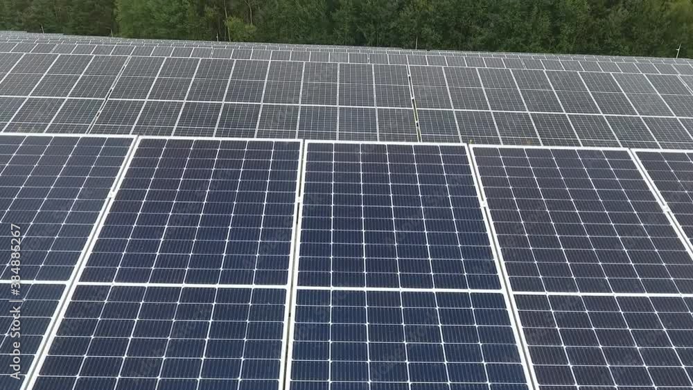 A solar panel station installed in a field to collect solar energy and convert it into electricity. Environmentally friendly electrical energy. A solar panel station installed in a field to collect solar energy and convert it into electricity. Environmentally friendly electrical energy.