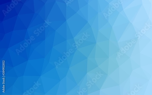 Light BLUE vector blurry triangle pattern.