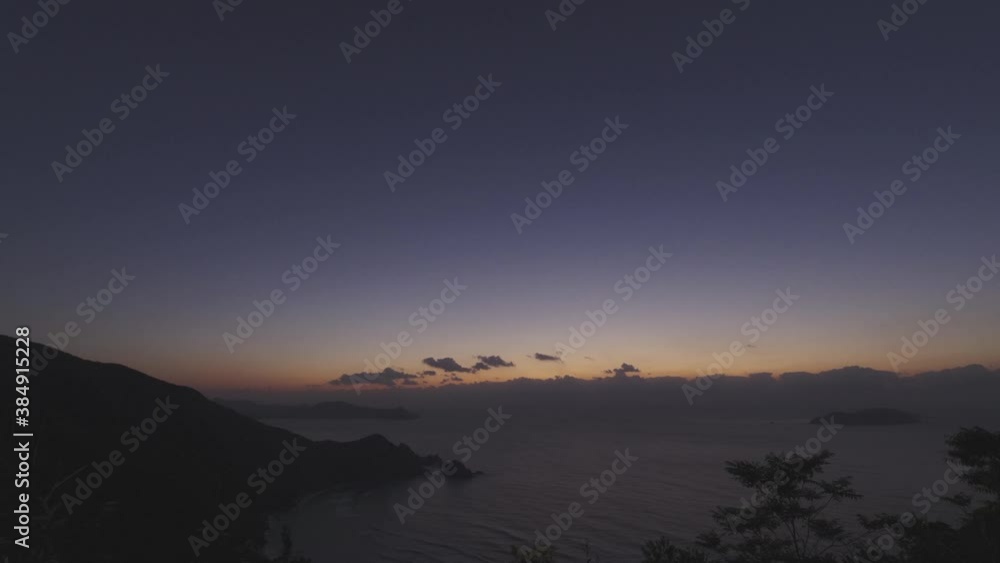 加計呂麻島の空と海