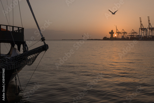 Fototapeta Naklejka Na Ścianę i Meble -  Sunrise in Odessa City Port
