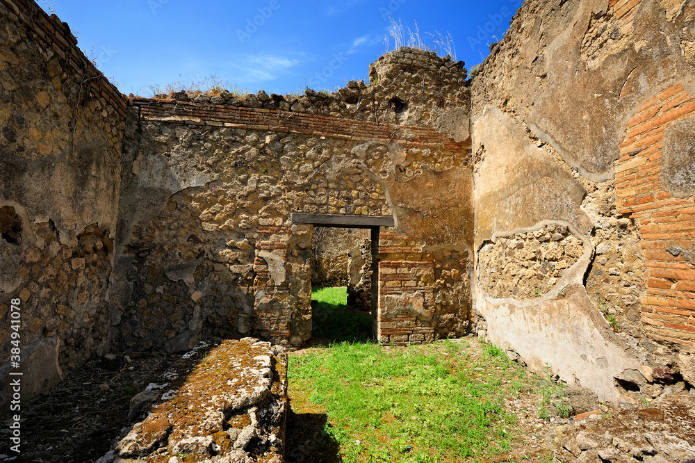 ruins of roman house, Pompeii, Italy