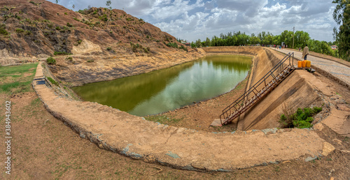 Bild auf Leinwand May Shum cistern, built by queen of Sheba in first millennium BC, Queen Of Sheba
