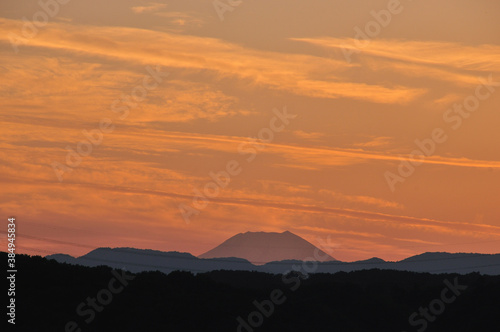 Wallpaper Mural 夕焼けと富士 Torontodigital.ca