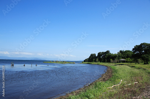 Wallpaper Mural 琵琶湖　今津の浜 Torontodigital.ca