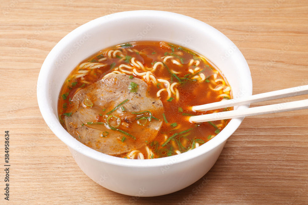 インスタントラーメン インスタントラーメン