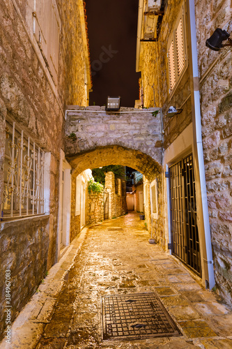Fototapeta Naklejka Na Ścianę i Meble -  Old Town in Budva Montenegro
