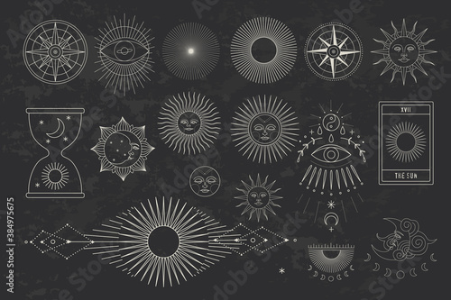 Set of decorative tarot cards. Vintage retro vintage engraving style. the sun, moon phases, crystals, magic symbols. print in the interior and design. vector graphics