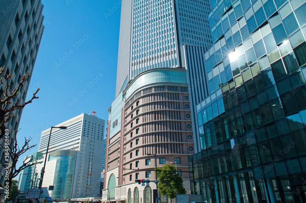 Fototapeta premium 大阪駅前のビル群