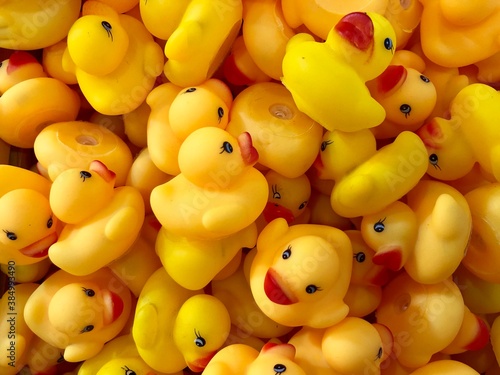 Obraz na płótnie yellow rubber duck