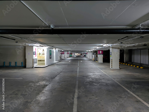parking garage underground parking © Nanashiz