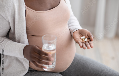 Canvas Print Prenatal Vitamins And Supplements