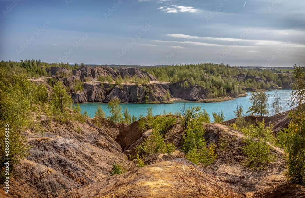 Obraz premium Lake in mountains