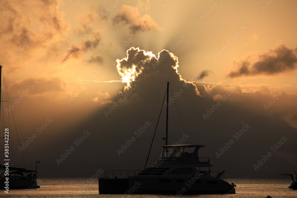 Fototapeta premium sunset over the sea