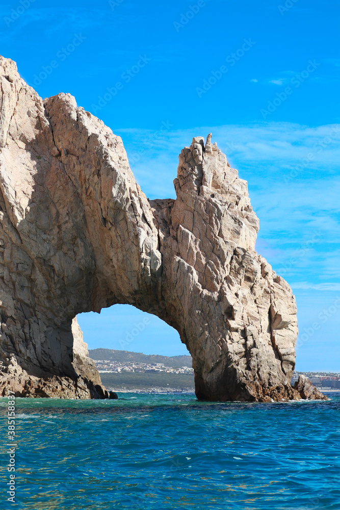 Vertical shot of the rear of the Los Cabos Arch