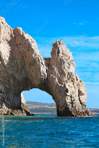 Vertical shot of the rear of the Los Cabos Arch