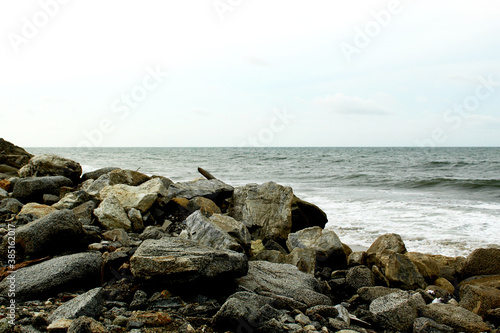 Rocas y mar
