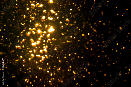 Bokeh gold from natural water