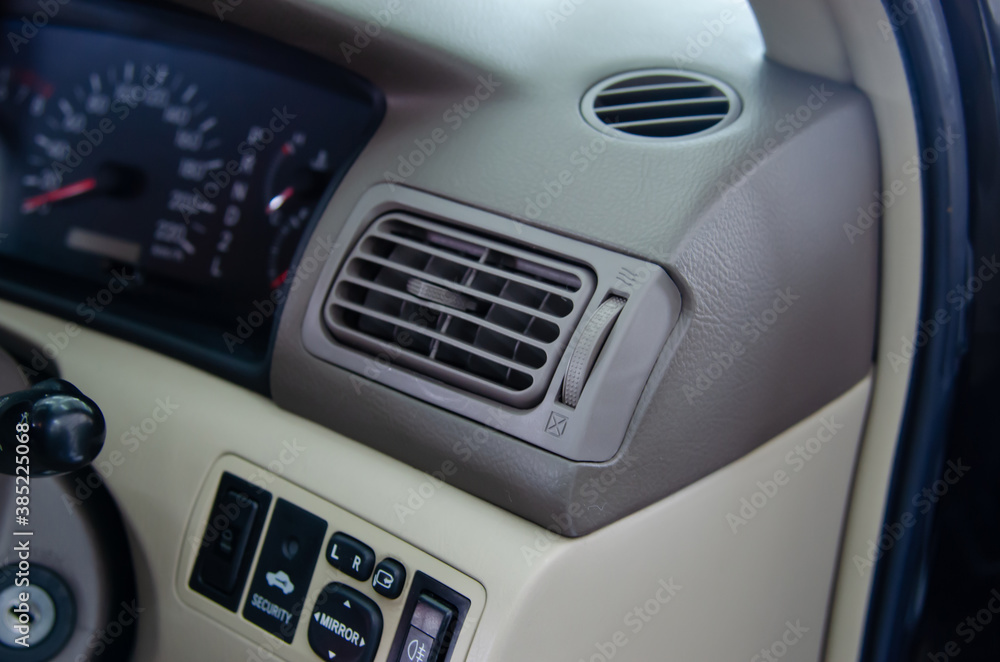 Car air conditioner