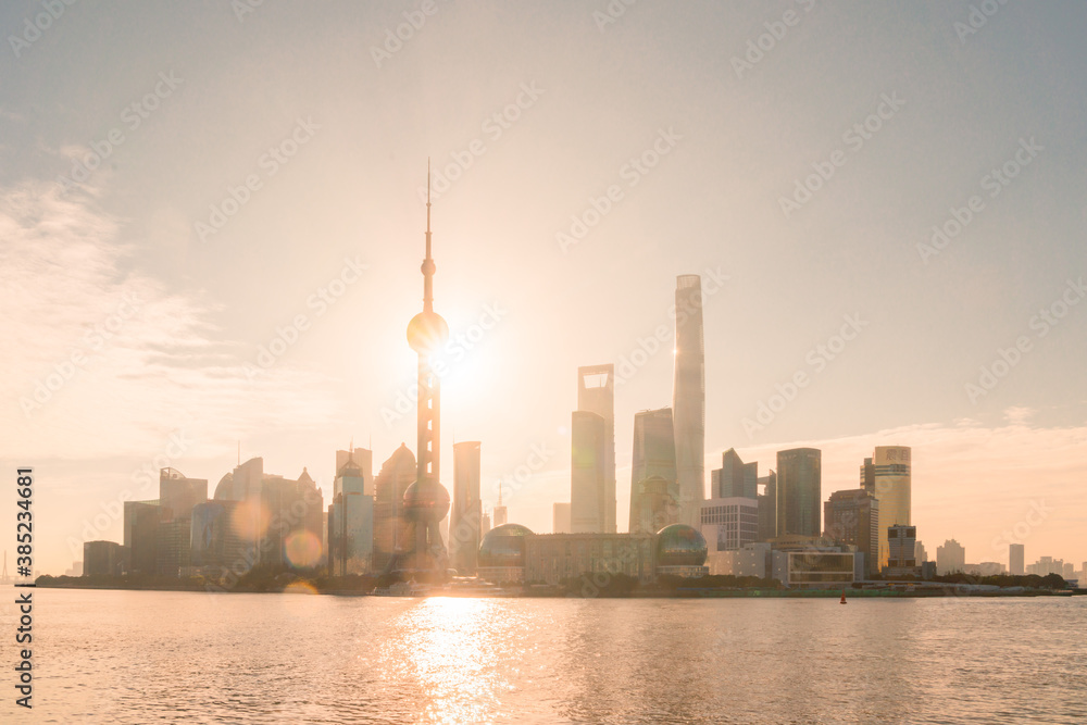 Obraz premium ShangHai city skyline at sunrise
