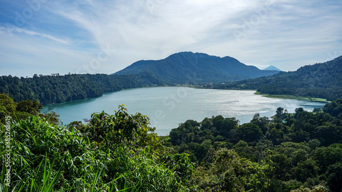 lake in the mountains © Madesunesa