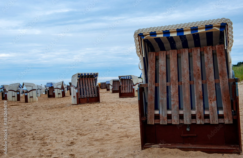 Strandkörbe am Strand von Cuxhaven-Sahlenburg,Niedersachsen,Deutschland Strandkörbe am Strand von Cuxhaven-Sahlenburg,Niedersachsen,Deutschland
