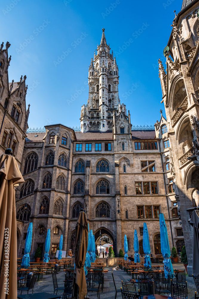 Obraz premium The New Town Hall at Marienplatz in Munich, Bavaria, Germany