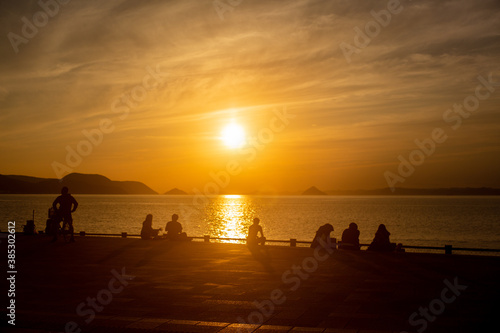 夕日