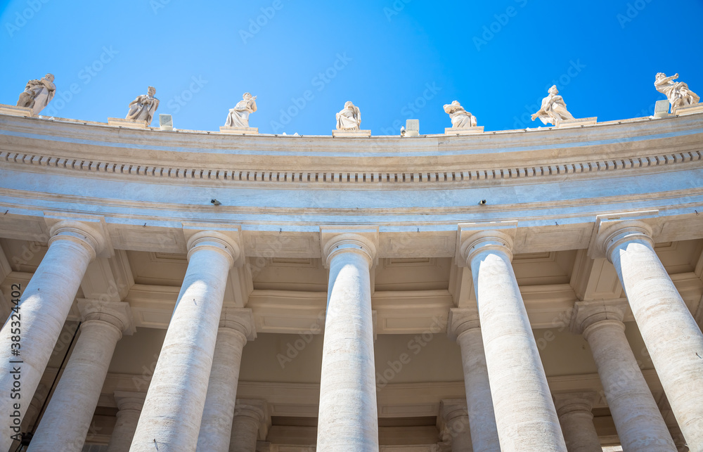 Naklejka premium Saint Peter Columns in Rome