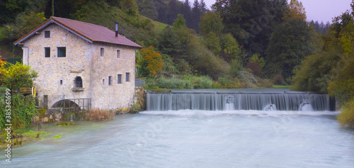 Quadro em tela Larraun river and Alli mill in the Sierra de Aralar, Navarra