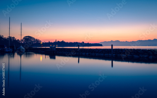 lever du soleil au port des Abériaux, Prangin Suisse