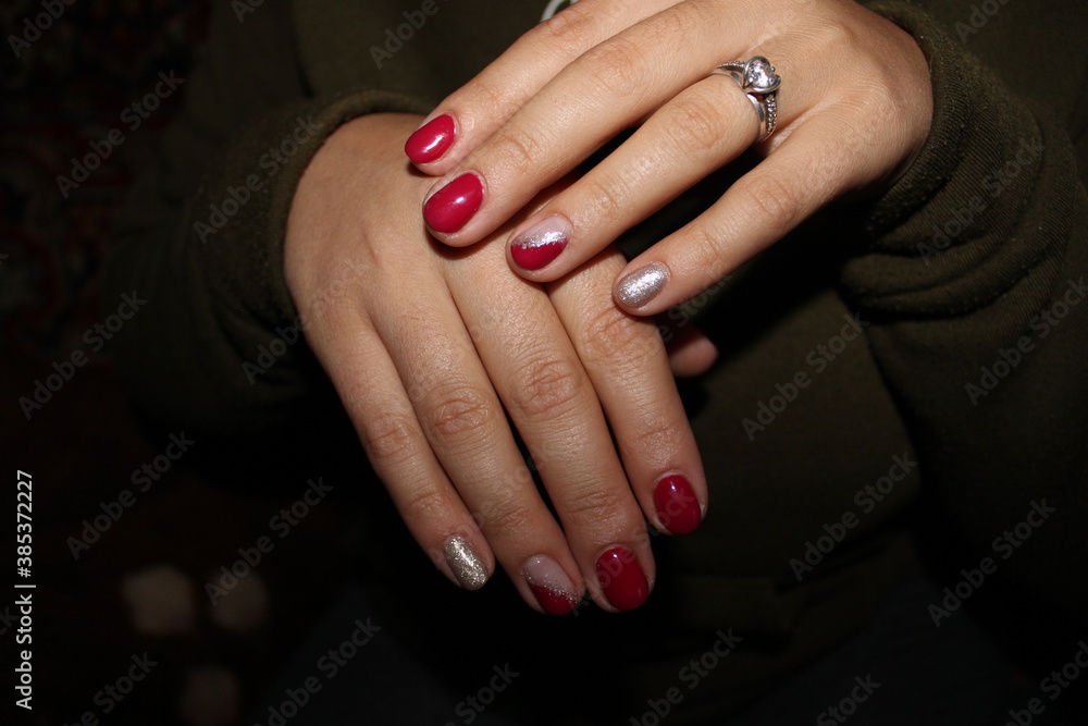 bride and groom hands bride and groom hands
