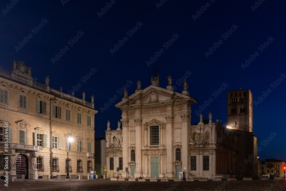 Night view of the Mantua Cathedral in Piazza Sordello
