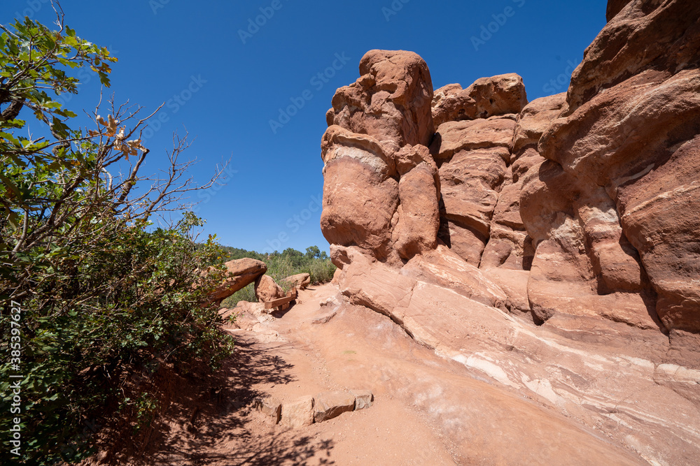 Fototapeta premium Large red rock sandstone formations in Garden of the Gods Park in Colorado Springs USA