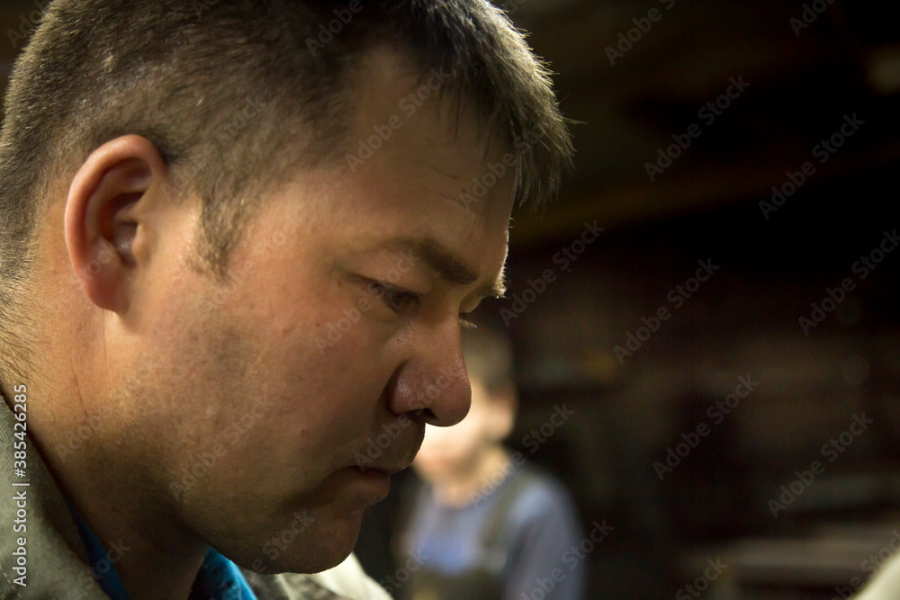 Obraz premium Close-up portrait of a man in the workplace