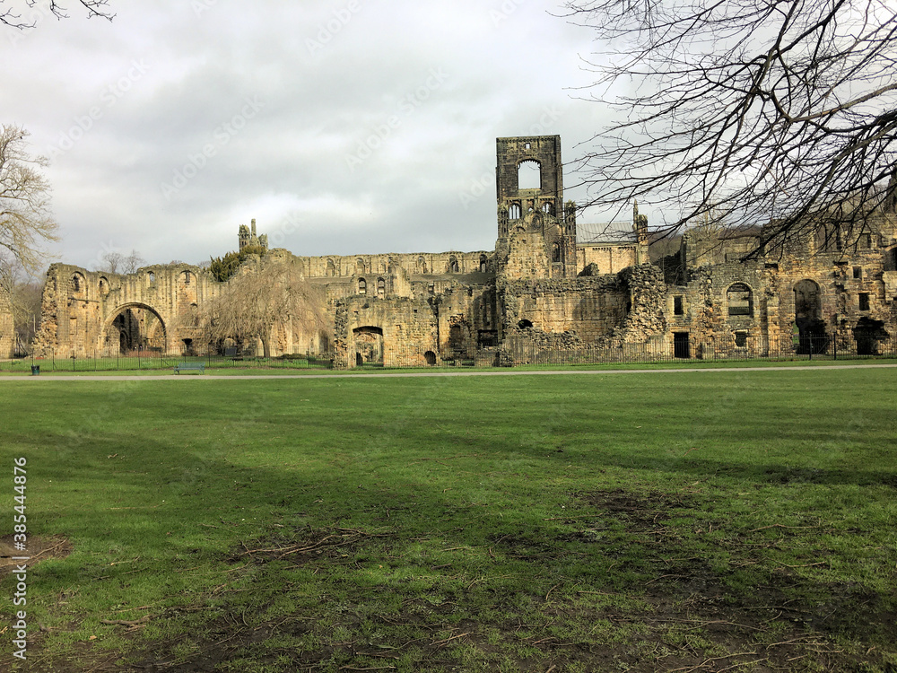 Fototapeta premium Kirkstall Abbey in Leeds in the early morning