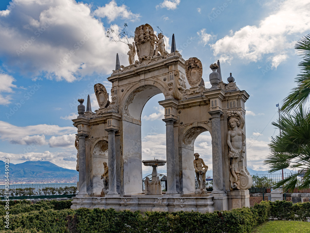 Der Brunnen Fontana della Immacolatella in Neapel, Kampanien in Italien 