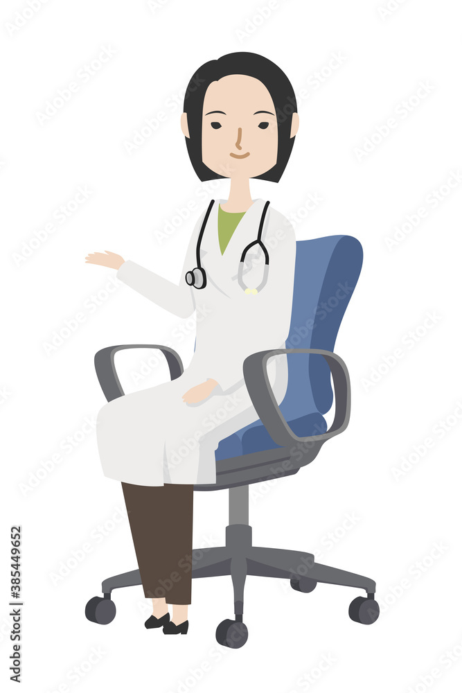 椅子に座って説明している若い女性医師
