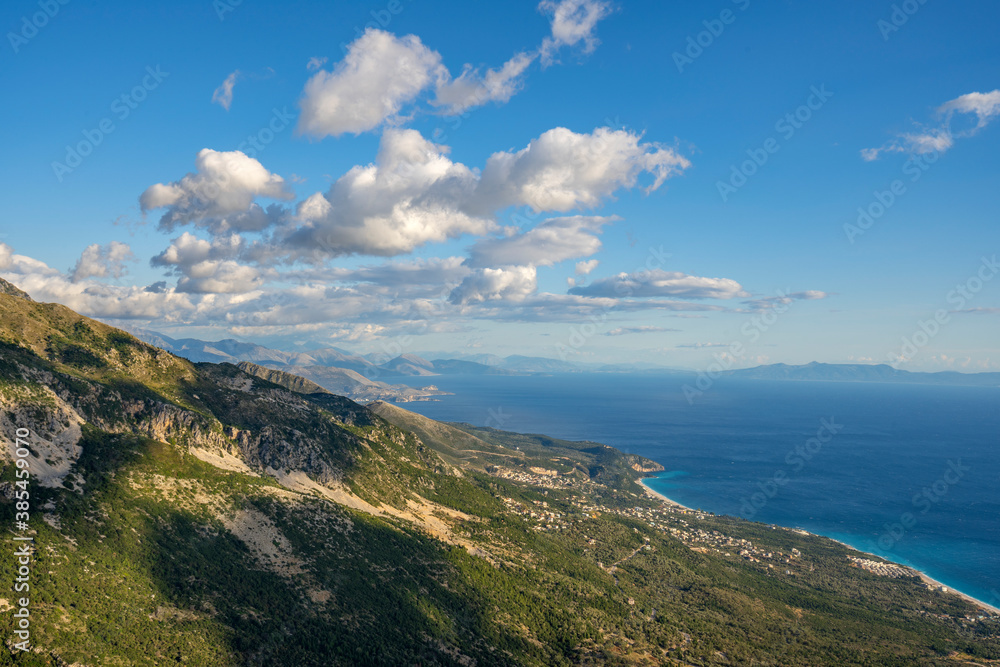 beautyfull seascape whith cloudy mountains beautyfull seascape whith cloudy mountains
