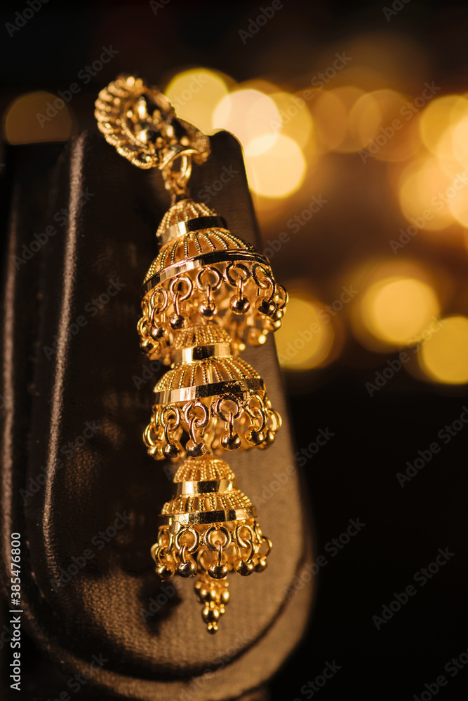 Jimikki cheap stud gold