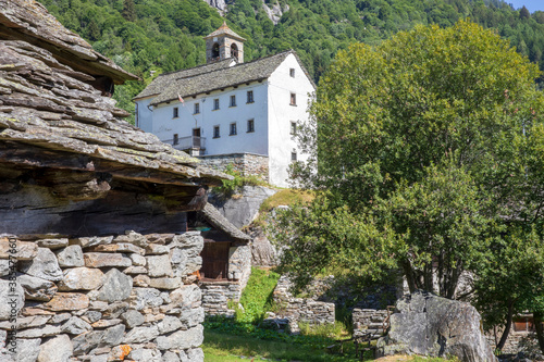 Fototapeta Naklejka Na Ścianę i Meble -  Salecchio village