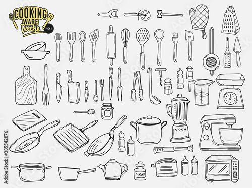 Set of cooking ware doodle with hand drawn line style. Kitchen set doodle vector illustration.