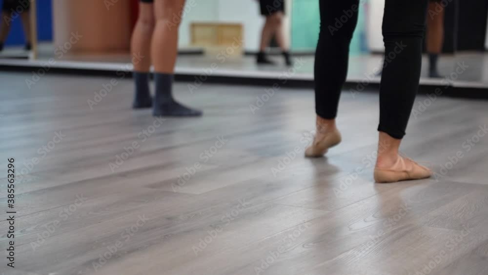 Contemporary Dancer Feet in class after 2020 Covid Full HD 50fps Contemporary Dancer Feet in class after 2020 Covid Full HD 50fps