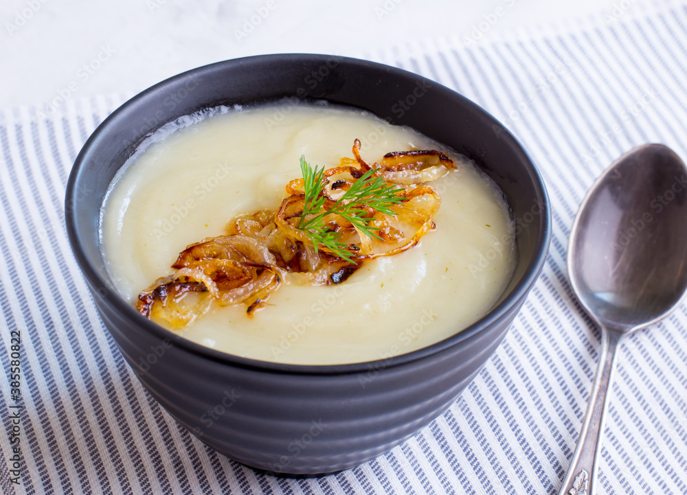 Cream of Jerusalem artichoke soup. Vegetarian dish of Jerusalem artichoke tubers. Cream of Jerusalem artichoke soup. Vegetarian dish of Jerusalem artichoke tubers.
